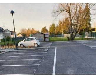 Réalisation Rail de Guidage PMR en résine gravillonnée (Résidence 45 St Jean de la Ruelle)